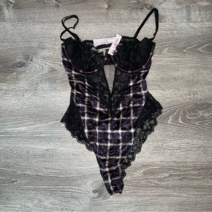 Victorias Secret lingerie-plaid